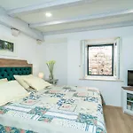 Solis Rooms Old Town