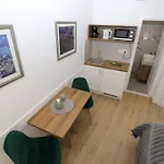 Solis Rooms Old Town