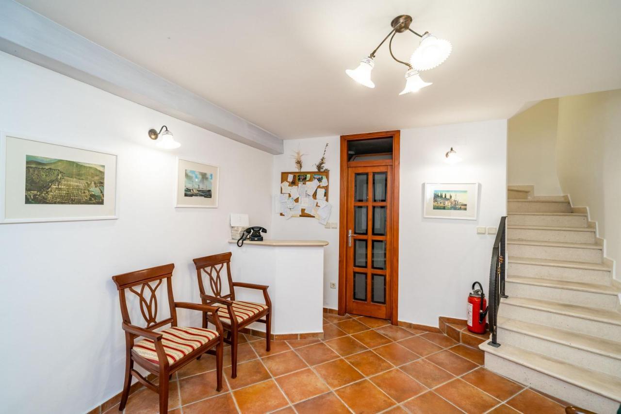 Solis Old Town Apartment *