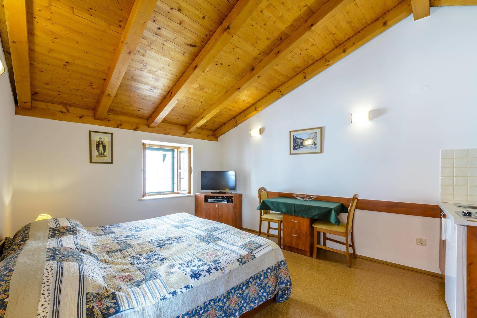 Solis Old Town Apartment